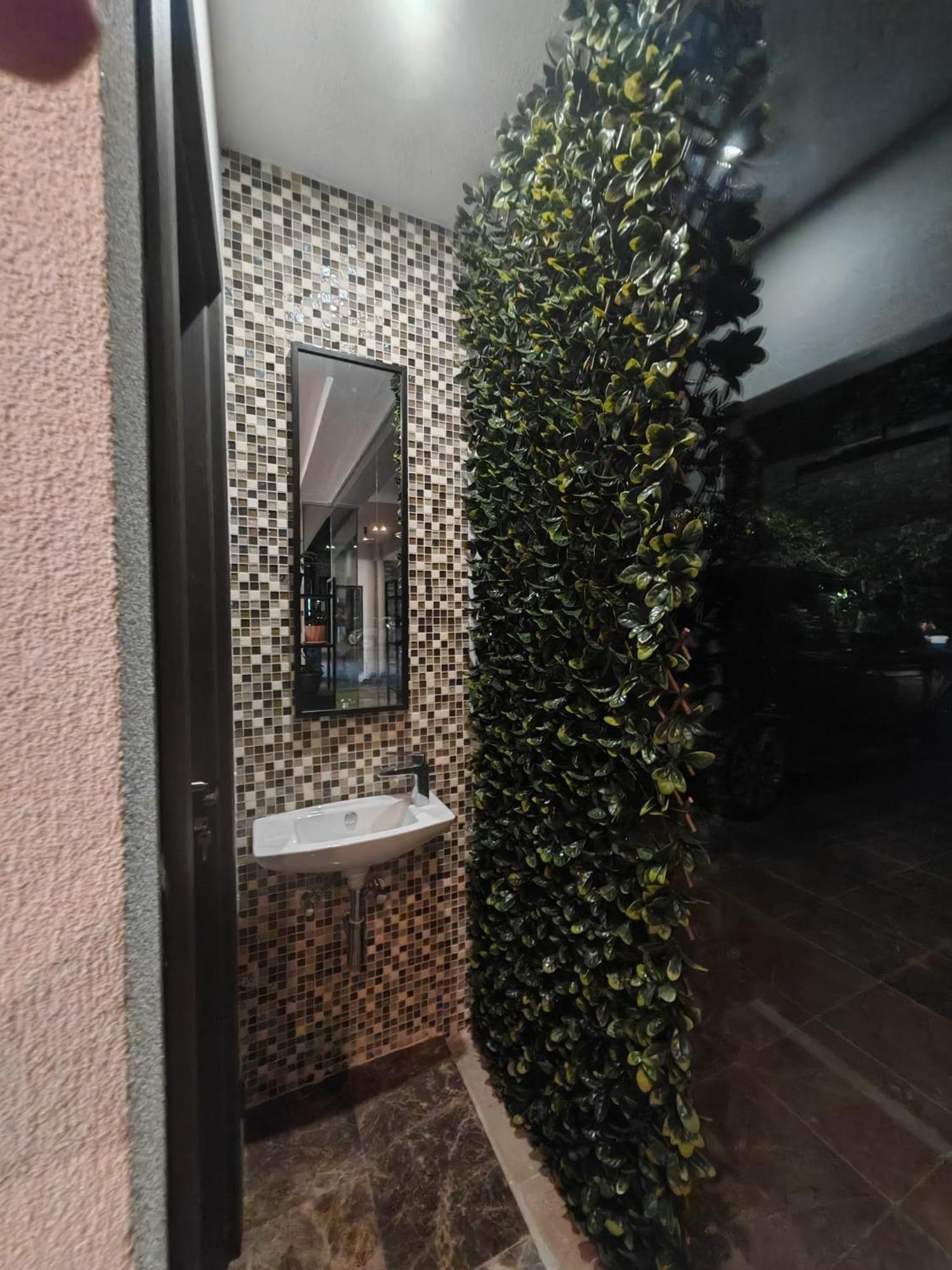 White Boutique Hotel- Eforie Nord Zewnętrze zdjęcie