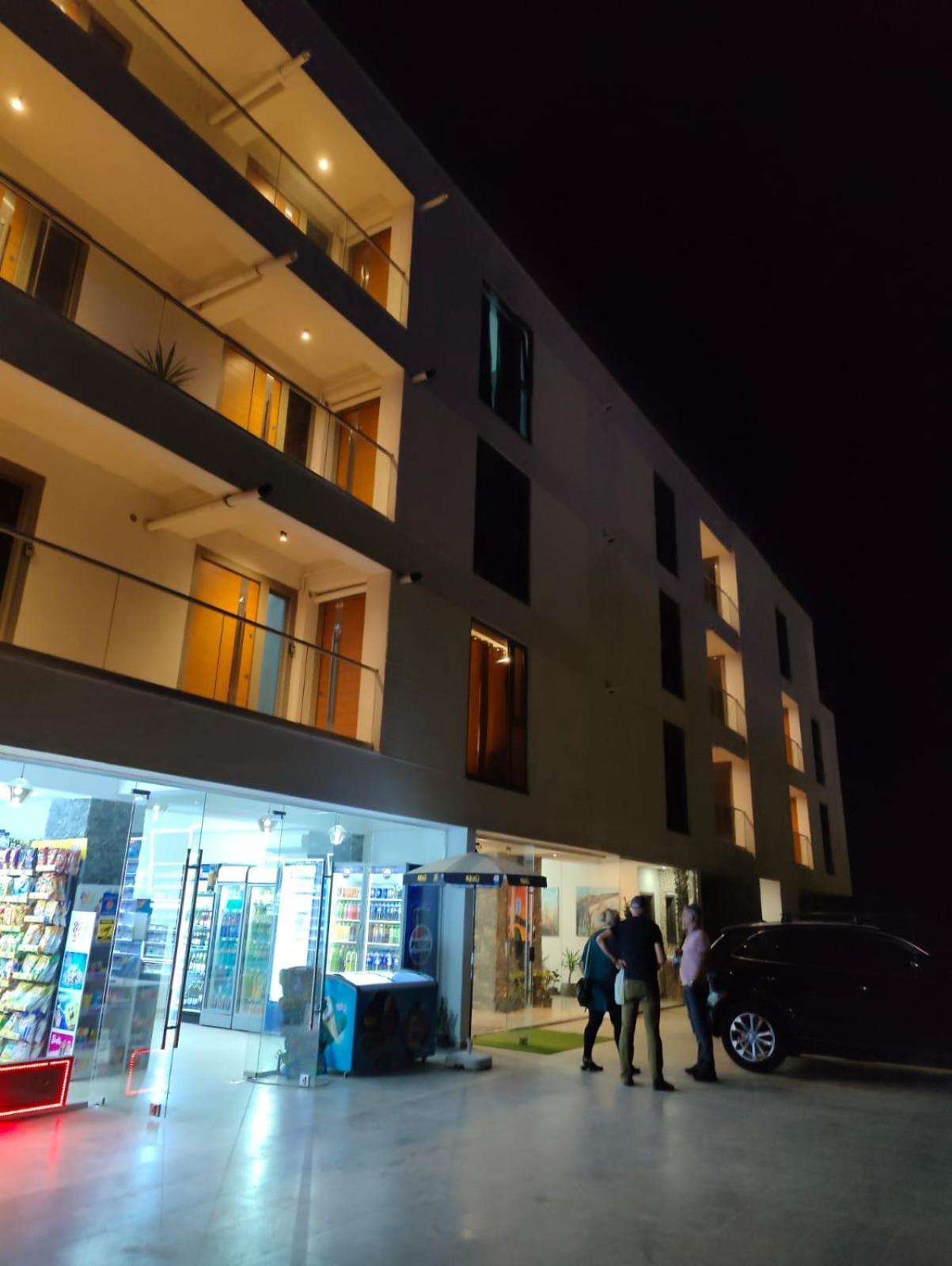 White Boutique Hotel- Eforie Nord Zewnętrze zdjęcie